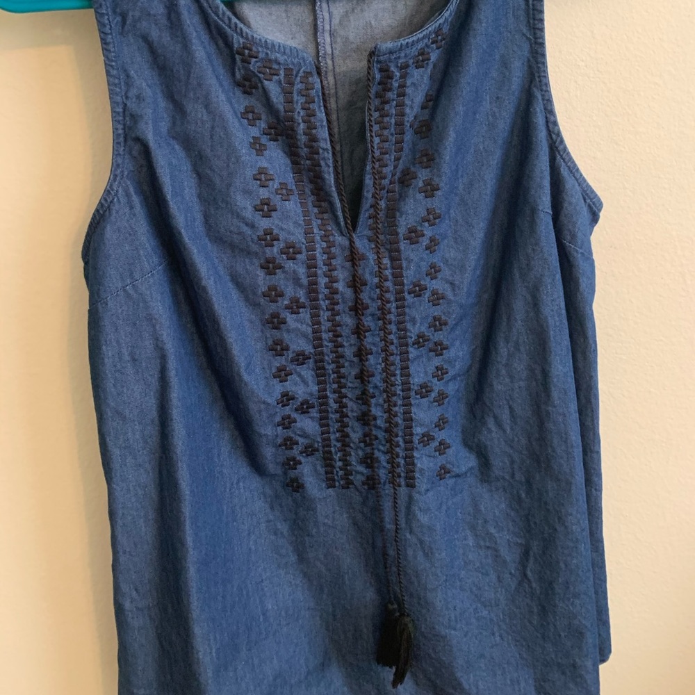 Denim tank with cue pattern